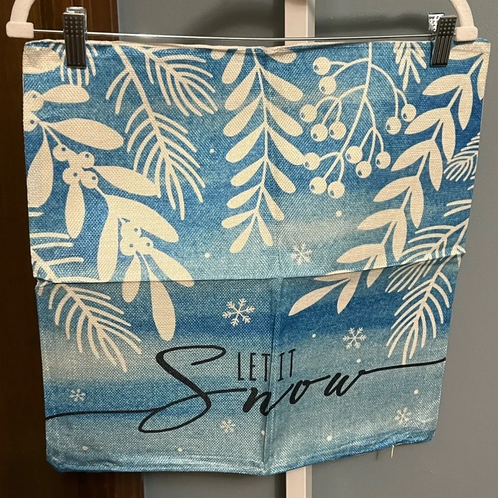 🇺🇸 $5 🇺🇸 Blue and White Winter Theme Canvas Pillow Case Covers 17.5x17.5 Set 4